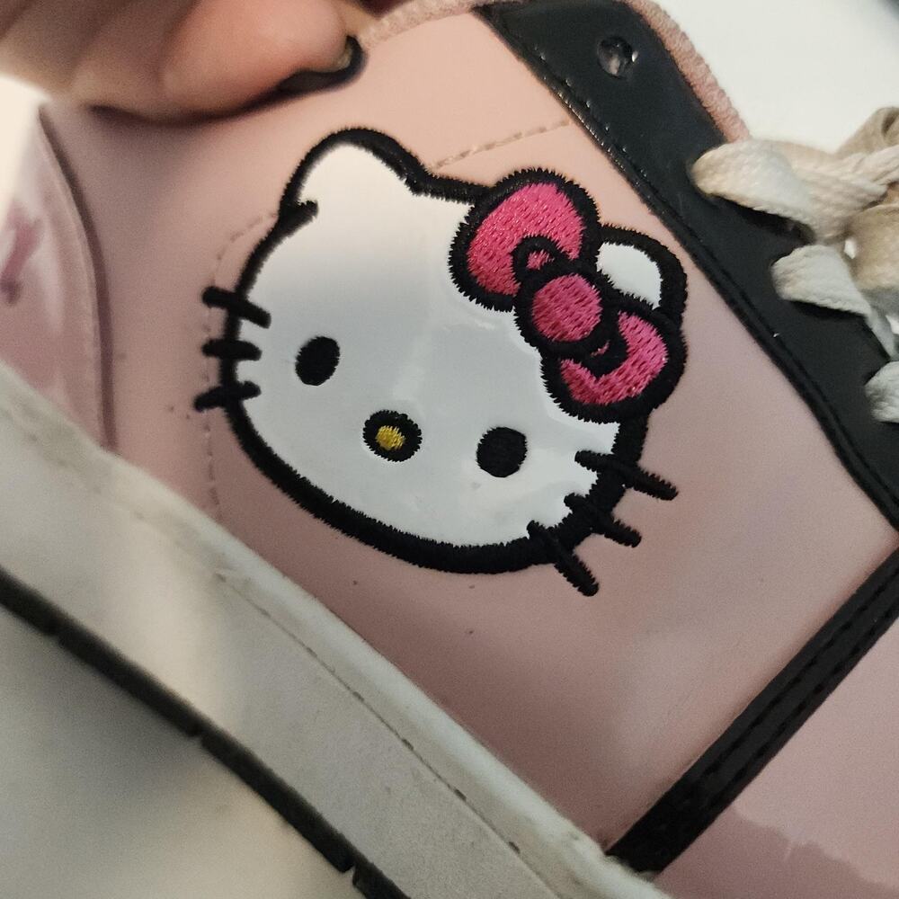 Hello Kitty Pink Low Top Sneakers Big Kids Youth US 6 EUR 37 Lace Up Shoes - Picture 13 of 16